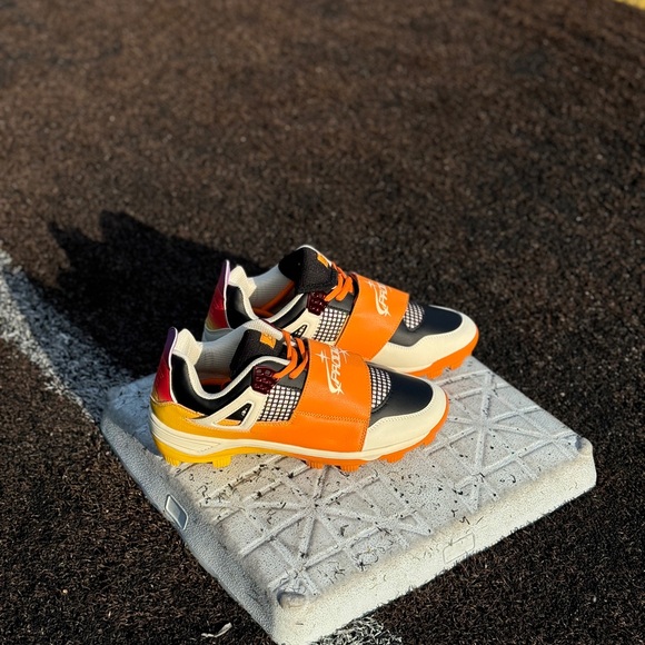 Custom Baseball cleats - Picture 12 of 14